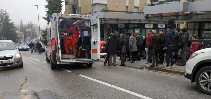 Spari contro africani a Macerata. Don Ciotti: «Certa politica sfrutta i veleni»