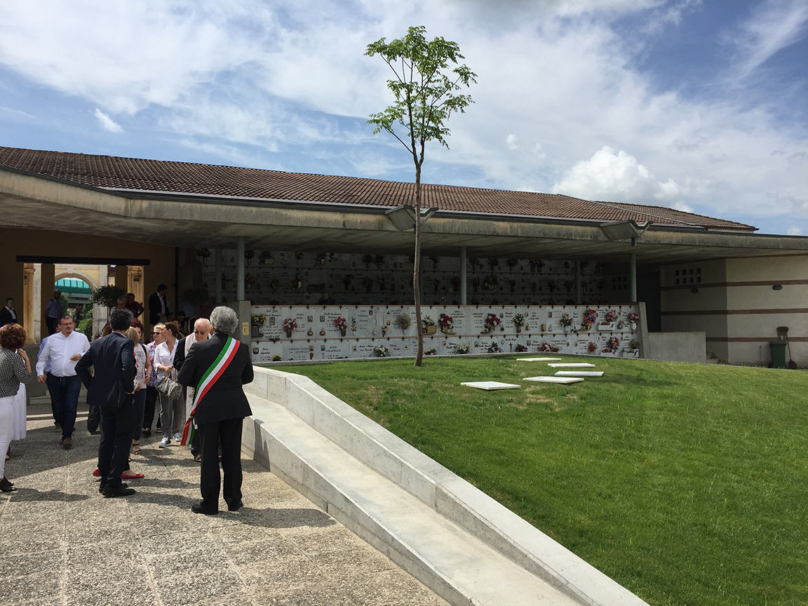 Un degna sepoltura per i “bimbi mai nati”