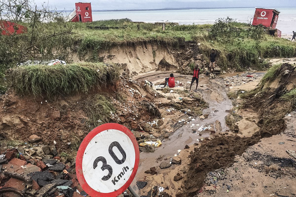 Il ciclone Kenneth ha trasformato il Paese in una discarica