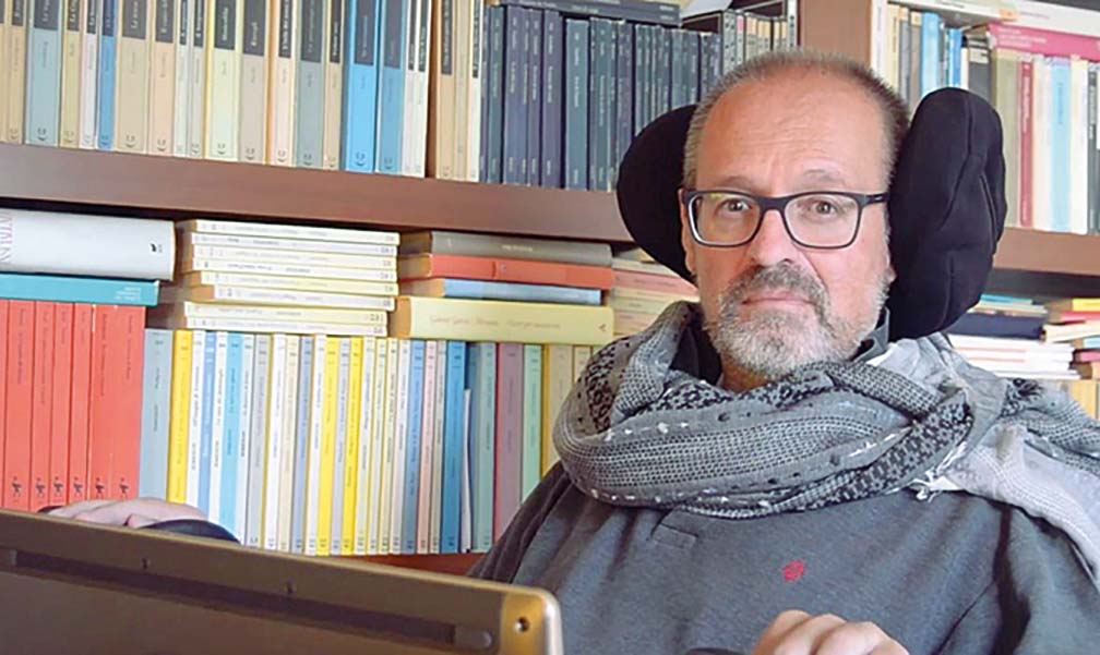 Fabio non si arrende alla Sla e dirige un’orchestra con lo sguardo