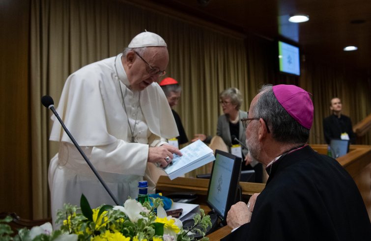 Papa Francesco: abolito il segreto pontificio per gli abusi