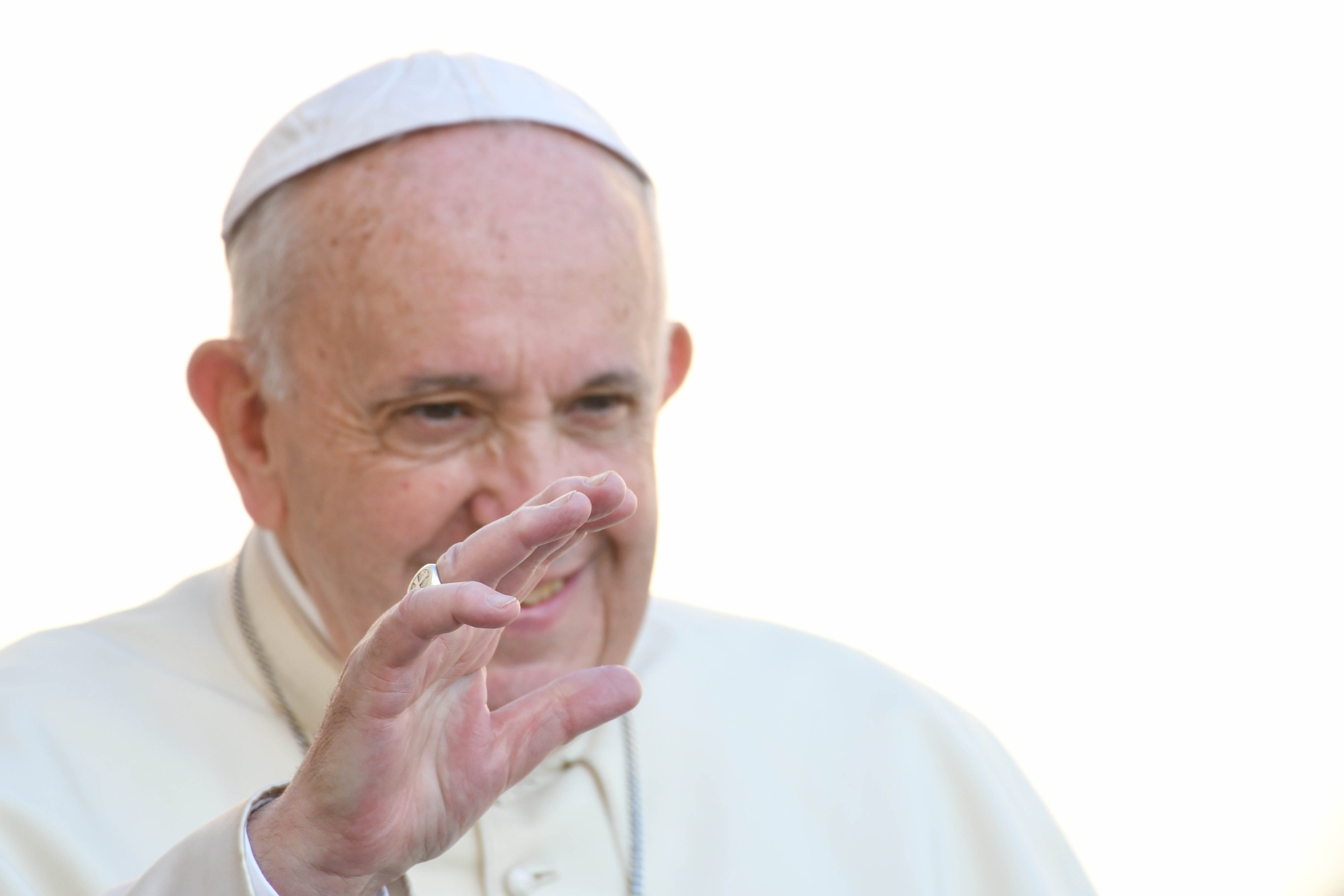 «Vicino ad ammalati, grazie a medici, infermieri, volontari»