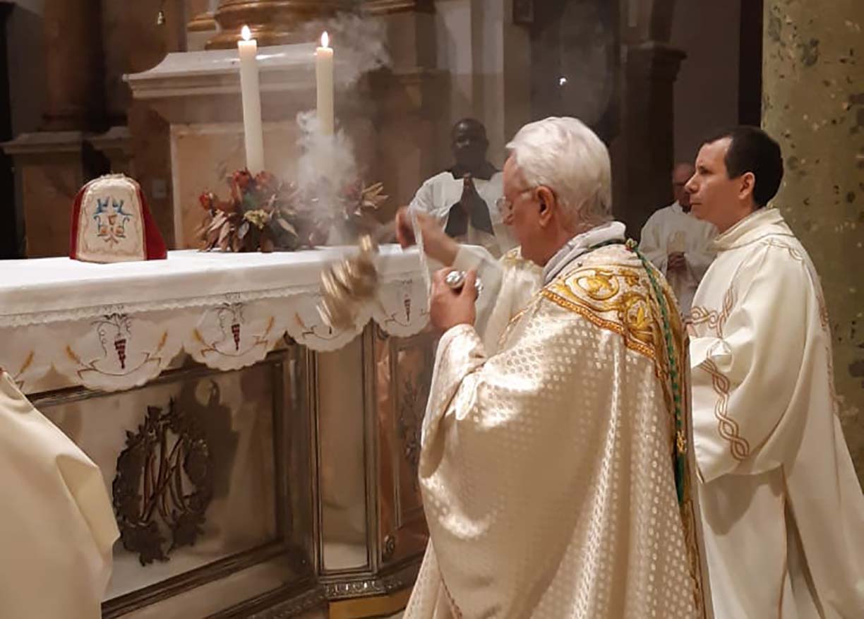 Anche nella pandemia «sono tanti i segni della Risurrezione». L’omelia pasquale del Vescovo