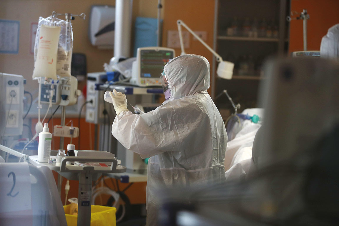 Dal personale sanitario un commento al Vangelo che vale più di un’omelia.