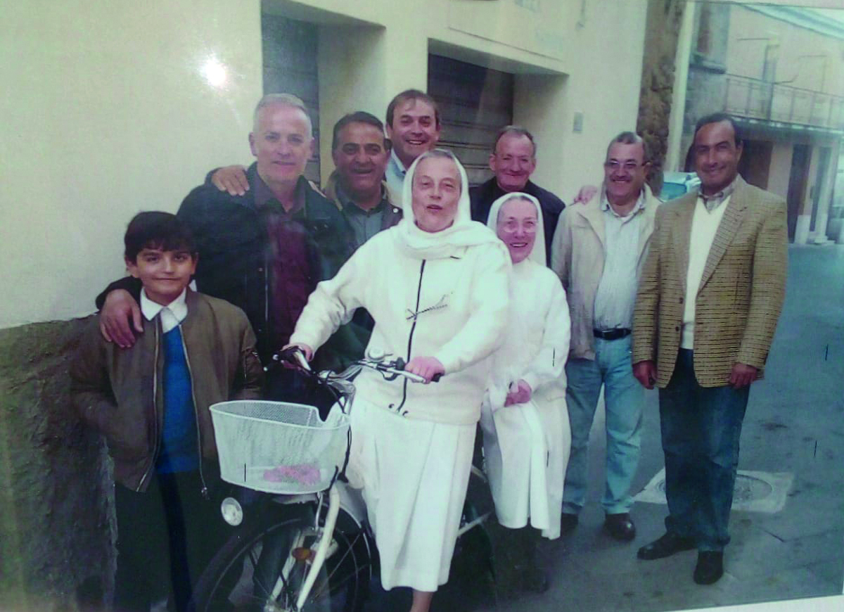 Suor Fausta Cogo, l'”angelo” in bicicletta