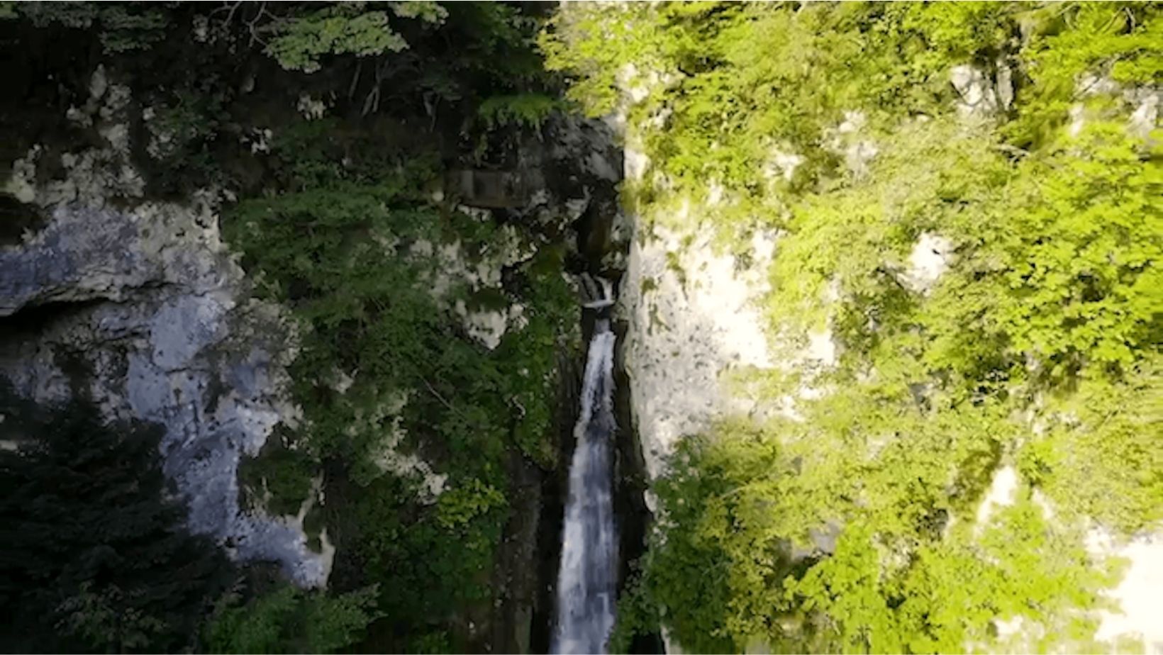 Verso la cascata di Brazzavalle ad “un passo dal cielo”