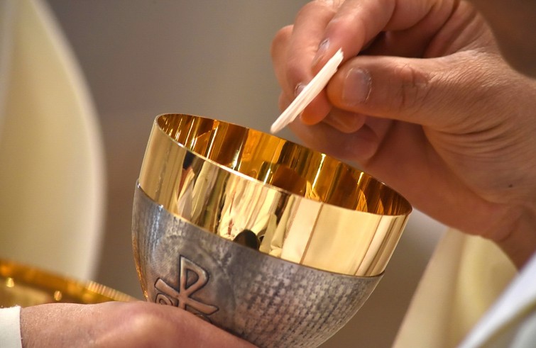 I vescovi favorevoli alla redazione di un documento sul “significato dell’Eucaristia nella vita della Chiesa”
