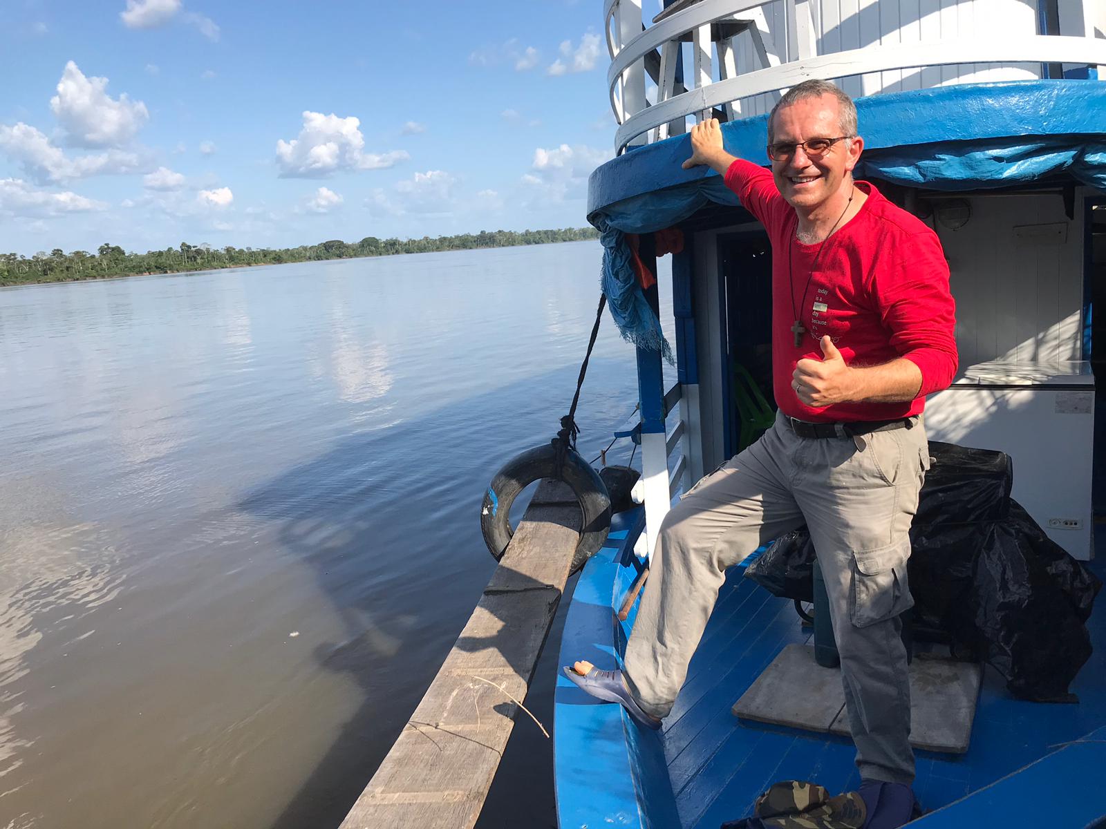 Don Enrico Lovato spiega “in due parole” cosa vuol dire essere missionari in Amazzonia