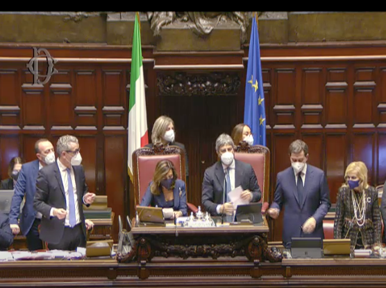 Fumata nera anche al terzo scrutinio. I leader alla prova della maturità politica