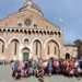 A piedi da Monte Berico al Santo tutti gli anni. La storia di Antonio, pellegrino dal 1998 per un voto.