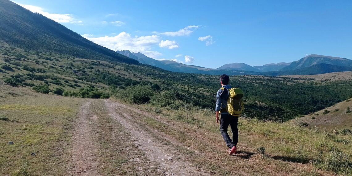 Incontri, natura, spiritualità. Dalla Via Francigena a Santiago, i racconti di chi si mette in cammino