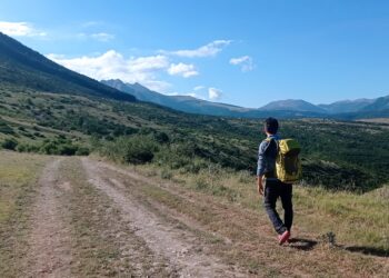 Incontri, natura, spiritualità. Dalla Via Francigena a Santiago, i racconti di chi si mette in cammino