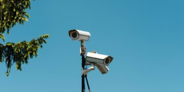 Inferriate e telecamere