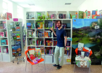 “Smuovere” la montagna portando libri e cultura: è la sfida di Lorenzo