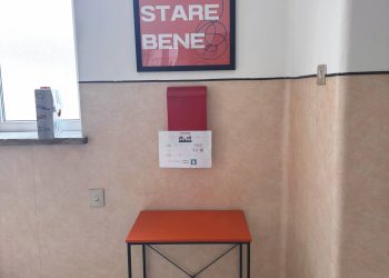 All’istituto Farina arrivano i banchi e le cassette arancioni: gli angoli dove denunciare i bulli