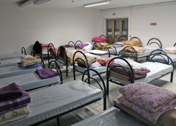 In fila con i senza tetto di Casa San Martino in attesa di un letto