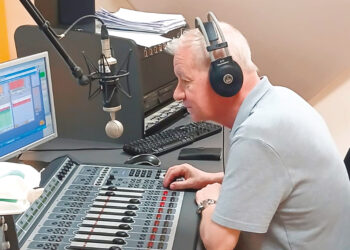 In pensione la voce storica di Radio Oreb Giuseppe Alberti: «Nel 1974 montammo la prima antenna sul campanile»