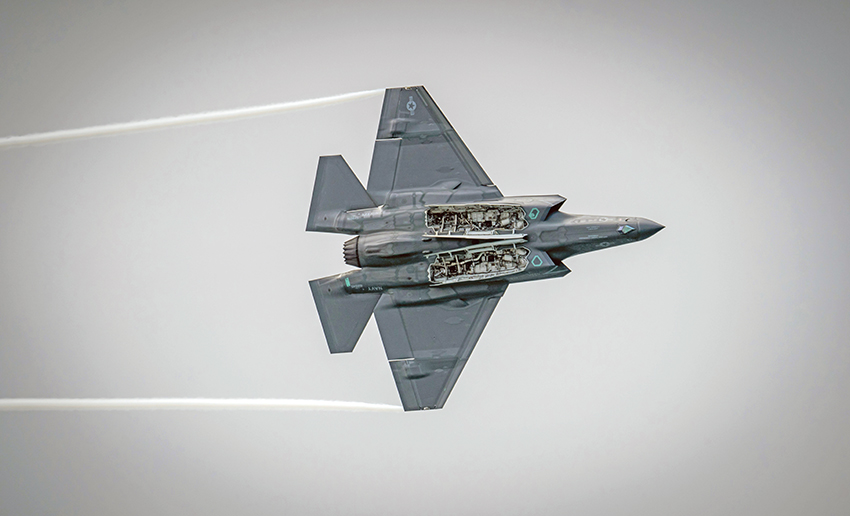Dai motori per gli F35 ai “satelliti spia”, l’industria della guerra nel Vicentino