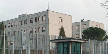 Carcere e caldo estremo: sovraffollamento e disagio psichico aggravano l’emergenza