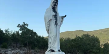 Medjugorie, profanata una statua della Regina della Pace. La Chiesa prepara l’atto di riparazione