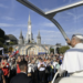 Papa in Francia: “Lourdes santuario della speranza cristiana”