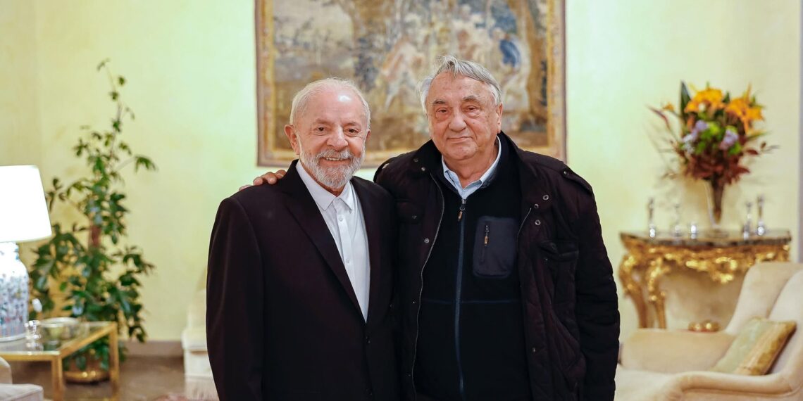 Padre Franco Vialetto, il missionario-sindaco che festeggia la vittoria di Lula
