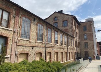 Schio si racconta camminando: tre passeggiate gratuite alla scoperta della città operaia (e non solo)