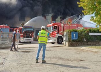 Incendio alla Deroma di Malo, ecco i primi risultati di Arpav su aria e acqua